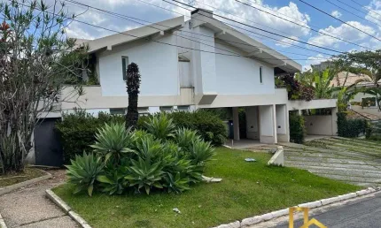 Casa à venda no bairro Alphaville Residencial Dois - Barueri/SP