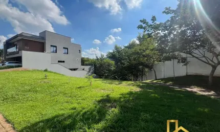 Terreno à venda na Avenida Gêmini, 1380, Alphaville, Santana de Parnaíba
