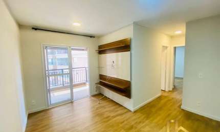 Apartamento com 2 quartos para alugar na Avenida Sebastião Davino dos Reis, 1015, Jardim Tupanci, Barueri