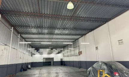 Casa comercial para alugar na Rua São Paulo, Jardim Santa Cecília, Barueri