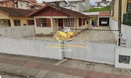 Casa à Venda Florianópolis – Terreno com Potencial Comercial