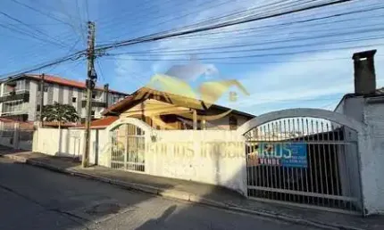 Casa com ponto comercial à venda – Jardim Cidade, São José/SC