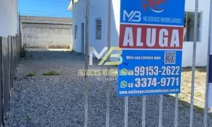 Casa com 3 quartos para alugar no Pachecos, Palhoça 