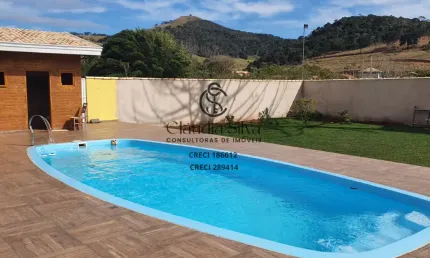 Chácara completa em sapucaí mirim com piscina, área gourmet e hidromassagem