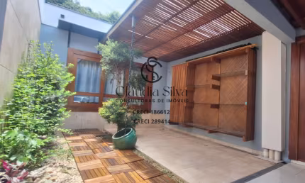 Oportunidade Exclusiva: Casa com 2 Suítes, Banheira e Churrasqueira em Santo Antônio do Pinhal