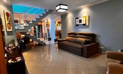 Sobrado com 3 dormitórios à venda, 100 m² por R$ 1.350.000,00 - Vila Galvão - Guarulhos/SP