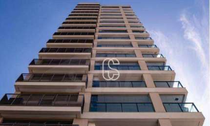 Belíssimo apartamento com 255m² e vista maravilhosa.