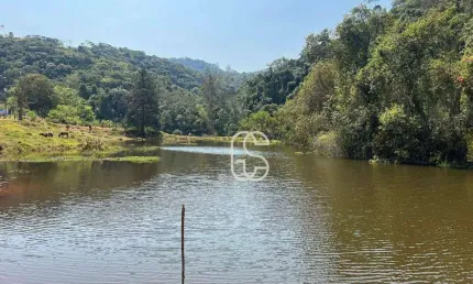 Sítio com 3 dormitórios à venda, 224000 m² por r$ 1.900.000,00 - zona rural - nazaré paulista/sp