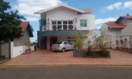 Casa à venda em Campinas, Loteamento Caminhos de São Conrado (Sousas), com 3 suítes, com 404 m²