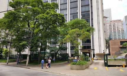 Ponto comercial para alugar na Cidade Monções, São Paulo 