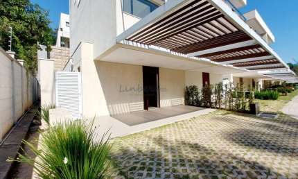 Casa de Condominio em Alphaville  -  Santana de Parnaíba