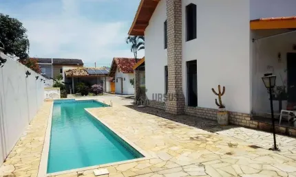 Casa com 2 dormitórios à venda, 381 m² por R$ 1.100.000,00 - Vila São Geraldo - Taubaté/SP