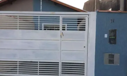 Casa à venda em Taubaté, Do Barranco, com 2 quartos, 66m²