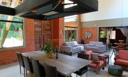 Casa de condomínio à venda, no Condomínio Chácaras Cataguá,  em Taubaté, Chácaras Cataguá, com 3 quartos, 460m²