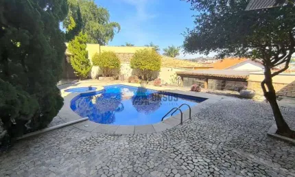 Sobrado Residencial à venda, Monte Belo, Taubaté - SO0023.