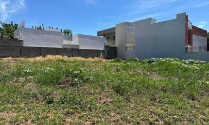 Terreno à venda em Pindamonhangaba, Loteamento Residencial e Comercial Flamboyant, 220m²