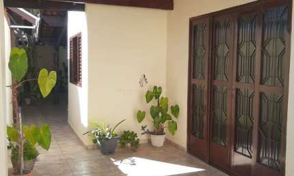Casa à venda em Tremembé, Centro, com 3 quartos, 146m²