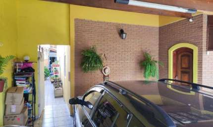 Casa à venda em Taubaté, Parque São Cristóvão, com 2 quartos, 90m²