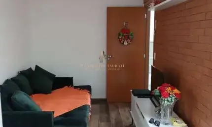 Apartamento à venda, no Residencial Trivialli,  em Taubaté, Granjas Santa Terezinha, com 2 quartos, 47m²