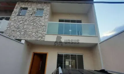 Sobrado com 3 dormitórios à venda, 166 m² por R$ 425.000,00 - Parque Senhor do Bonfim - Taubaté/SP