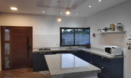 Casa com 3 quartos à venda na Rua dos Mognos, 557, Parque Lago Azul, Pindamonhangaba