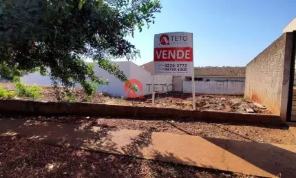 Terreno à venda na Rua Esmeralda, 2810, Jardim Monte Rei, Maringá