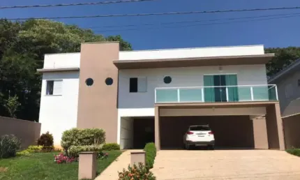 Sobrado no Condomínio Pedra Grande em Atibaia SP.  5 dormitórios,  piscina, área gourmet, quadra e pomar