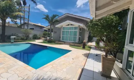 Imperdível oportunidade: Casa à venda em Atibaia-SP, Vila Giglio. 3 quartos, 1 suíte, 3 salas, 4 banheiros, 4 vagas, 295 m².