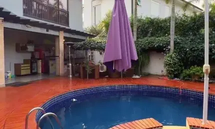 Casa de alto padrão para locação ou venda em condomínio exclusivo em Atibaia-SP: 5 quartos, 5 suítes, 3 salas, 7 banheiros, 500m².