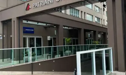 Loja a venda ou locação no térreo do Condomínio comercial Patriani Office em Atibaia SP.