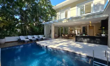 Luxuosa casa de alto padrão na riviera de são lourenço, bertioga-sp: 6 quartos, 6 suítes, 3 salas, 10 banheiros, 6 vagas, 500m².