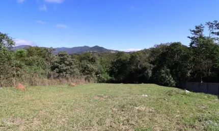 Terreno no condomínio serra da estrela em atibaia sp, são 1.239 m2