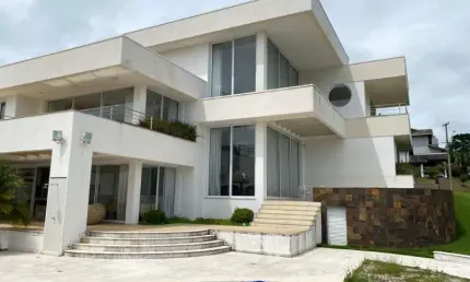 Casa de Luxo no Condomínio Reserva Ecológica Atibaia: 5 quartos, 5 suítes, 4 salas, 8 banheiros, 4 vagas de garagem, 650 m².