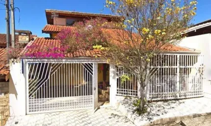 Casa com 3 quartos à venda na Avenida Barretos, 501, Jardim do Lago, Atibaia por R$ 810.000