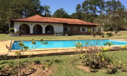 Fazenda de luxo em atibaia-sp: 6 quartos, 6 suítes, 250.000 m² de área no bairro usina.