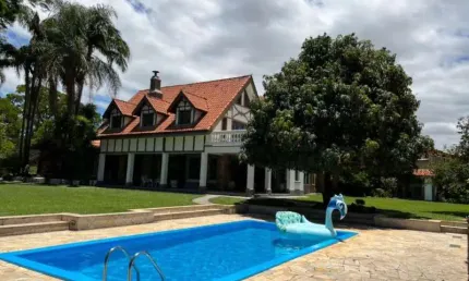 Imponente residência de luxo com 7 quartos e 5 suítes na vila giglio, atibaia-sp: 777m² de puro requinte!