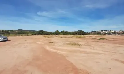Área industrial próximo ao trevo novo de bom jesus dos perdões sentido campinas, plano, área limpa e sem árvores.