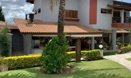 Casa com 5 suites à venda de 638 m² no Condomínio Flamboyant em Atibaia/SP