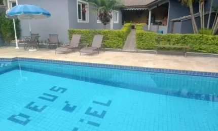 Casa Alto padrão Vila Santista Atibaia 4 suítes, piscina, área gourmet, área de hóspedes, excelente localização.