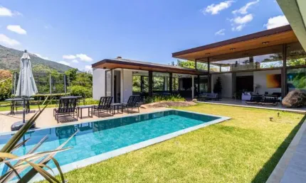 Casa nova térrea no condomínio flamboyant em atibaia sp 4 suítes piscina churrasqueira mobiliada