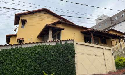 Casa com 4 quartos à venda na Rua Sepetiba, Caiçara, Belo Horizonte