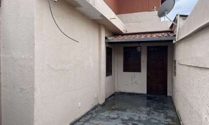 Casa com 2 quartos para alugar na Rua Henrique Dias, Ermelinda, Belo Horizonte