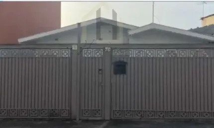 Casa térrea à venda com 256 metros 3 suíte. Centro. São Bernardo do Campo
