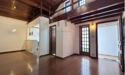 Imperdível casa à venda no Centro de São Caetano do Sul-SP: 4 quartos, 3 suítes, 3 salas, 4 banheiros, 2 vagas e 250m² de área!
