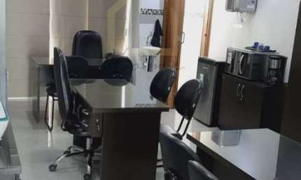 Sala comercial à venda com 27 metros. Centro. Santo André.
