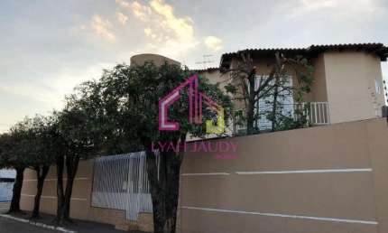 Casa à Venda no  MORADA DO OURO, Cuiabá, MT - 270 m², 4 vagas,3 dorm,1 suíte,toda murada com muros