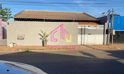 Casa  à venda, Nova Conquista, Cuiabá- MT. 180 m², 3 Quartos, sendo 1 suíte, 2 vagas, ampla e areja