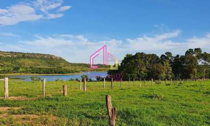 Chácara à venda, ÁGUA FRIA, Chapada dos Guimarães - MT, 10 hectares, 1 suíte + 2/4, LANCHA + TRATOR