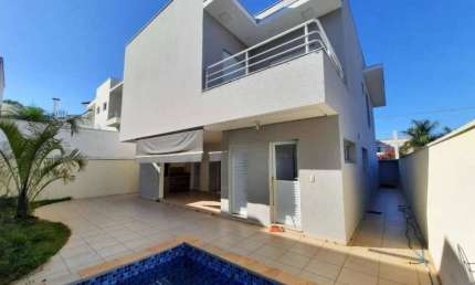 Sobrado à venda no Residencial Mont Blanc, em Sorocaba-SP