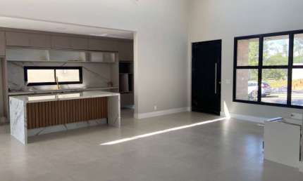Casa térrea à venda no Residencial Monte Carlo, em Sorocaba-SP